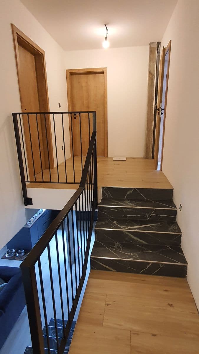 Prodej domu 180 m², pozemek 519 m², Bříství, Středočeský kraj Prodej domu 180 m², pozemek 519 m², Bříství, Středočeský kraj