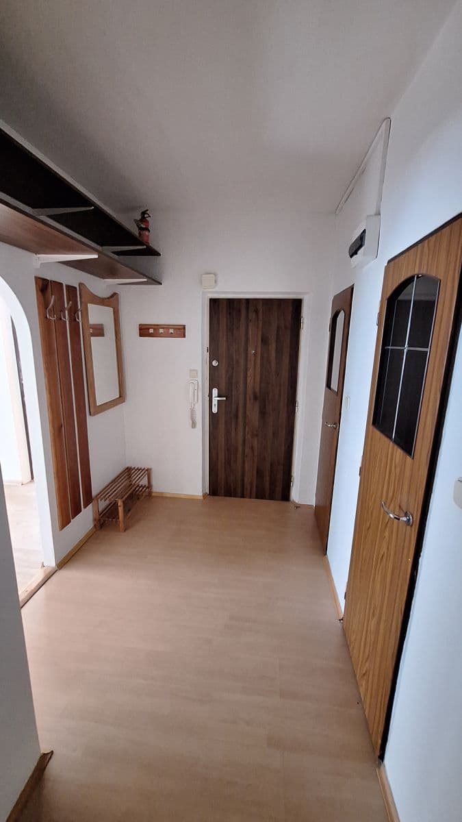 Pronájem bytu 2+1 56 m², Páleníčkova, Kroměříž, Zlínský kraj Pronájem bytu 2+1 56 m², Páleníčkova, Kroměříž, Zlínský kraj