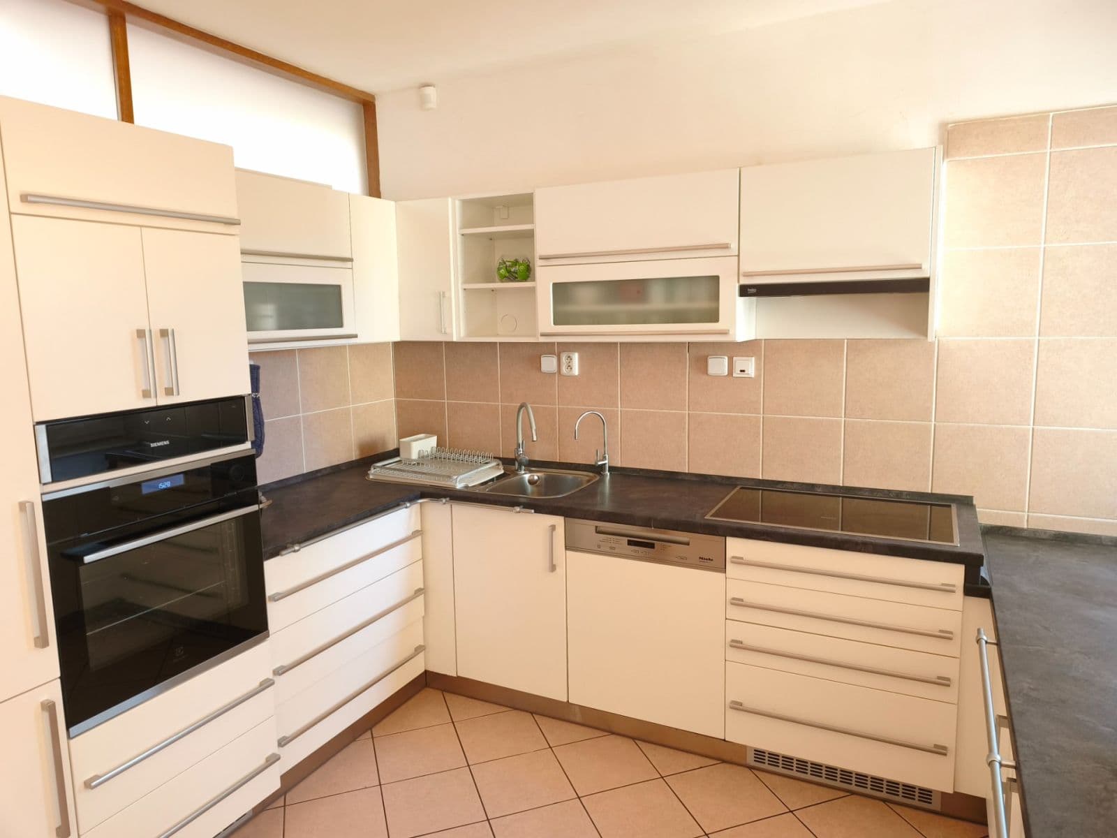 Prodej bytu 5+kk 212 m², Keltičkova, Ostrava, Moravskoslezský kraj Prodej bytu 5+kk 212 m², Keltičkova, Ostrava, Moravskoslezský kraj