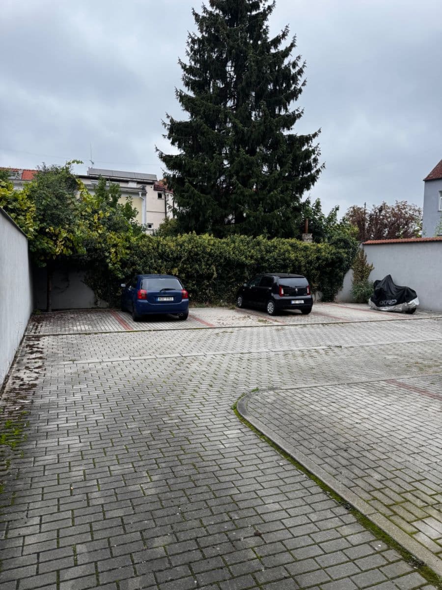 Prodej garáže 14 m², Nová, České Budějovice, Jihočeský kraj Prodej garáže 14 m², Nová, České Budějovice, Jihočeský kraj