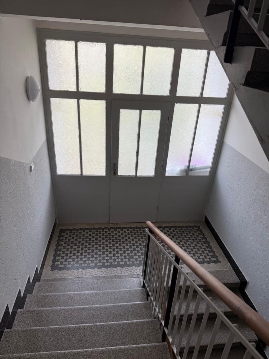 Prodej bytu 2+kk 44 m², 28. pluku, Praha, Praha Prodej bytu 2+kk 44 m², 28. pluku, Praha, Praha