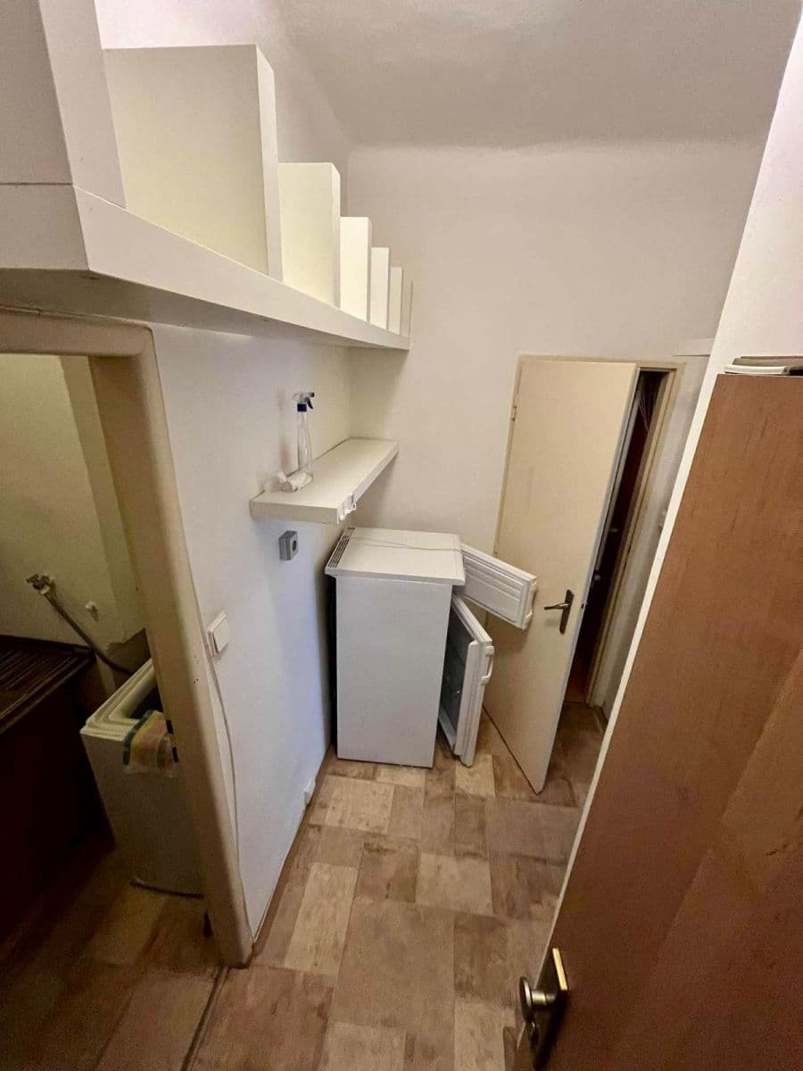 Prodej bytu 1+1 27 m², Malešická, Praha, Praha Prodej bytu 1+1 27 m², Malešická, Praha, Praha