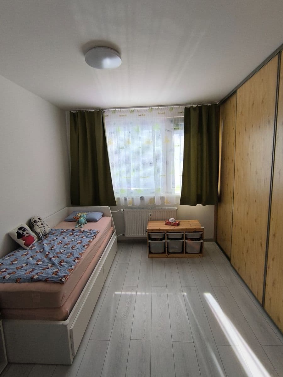 Prodej bytu 3+1 70 m², Cígeľská, Rača, Bratislavský kraj Prodej bytu 3+1 70 m², Cígeľská, Rača, Bratislavský kraj