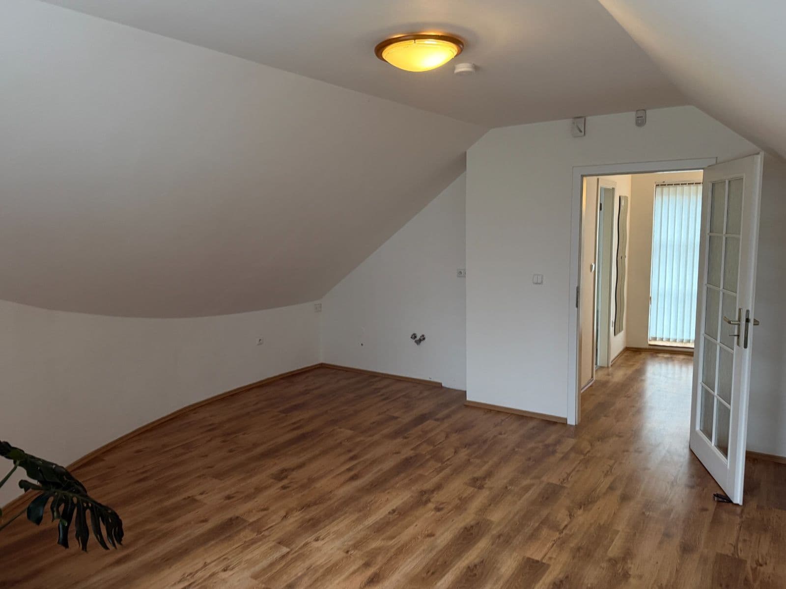 Pronájem nebytového prostoru 96 m², Pode Zdí, Hlučín, Moravskoslezský kraj Pronájem nebytového prostoru 96 m², Pode Zdí, Hlučín, Moravskoslezský kraj