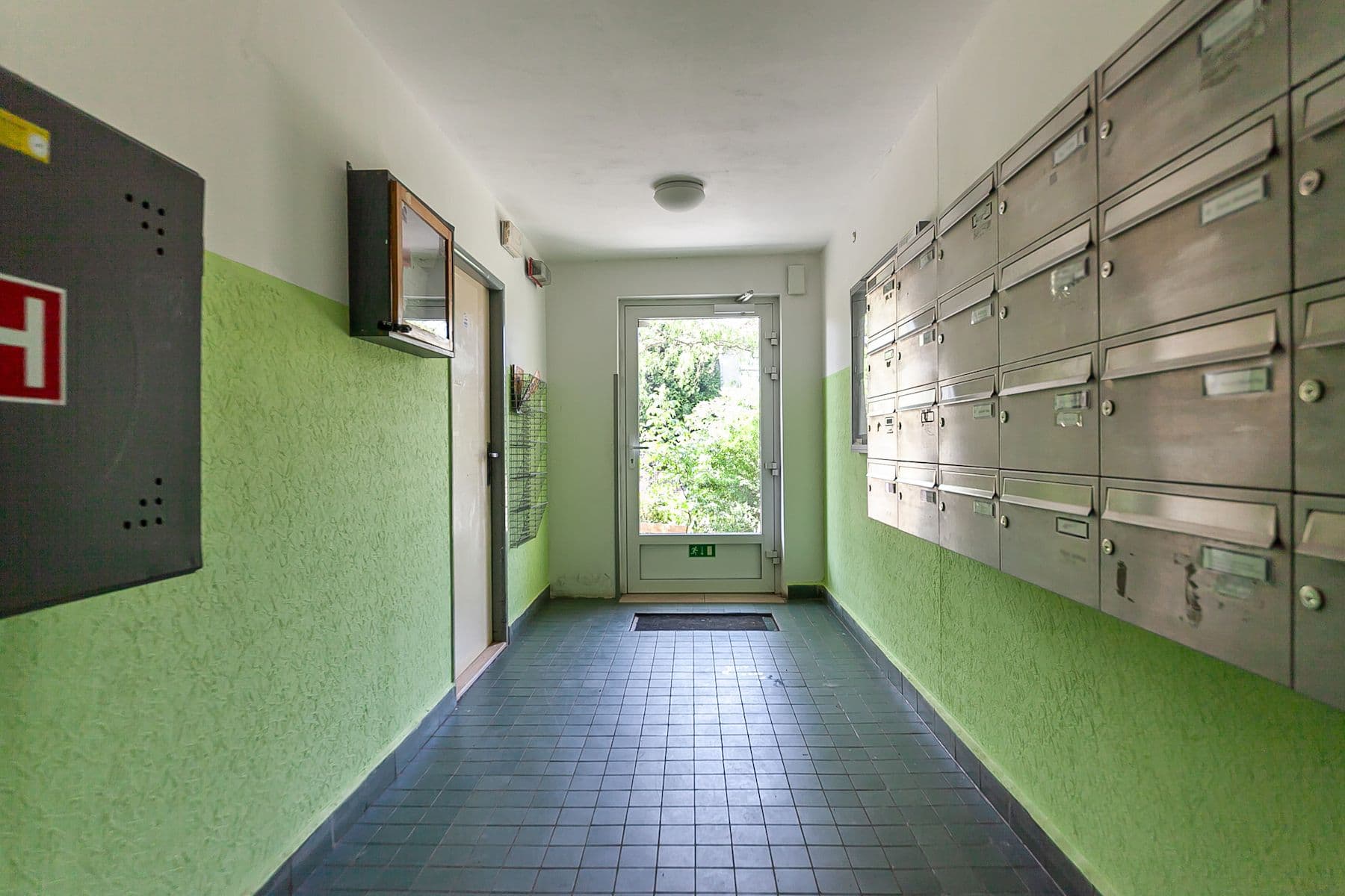 Prodej bytu 3+1 66 m², Jesenická, Praha, Praha Prodej bytu 3+1 66 m², Jesenická, Praha, Praha