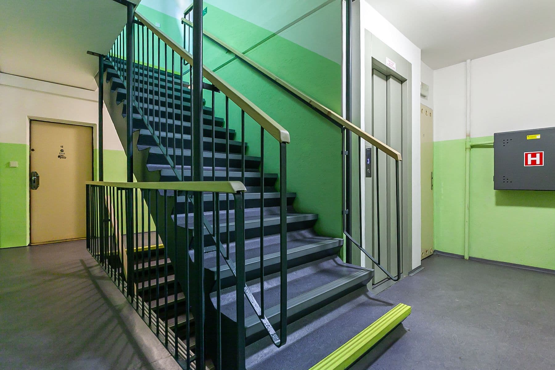 Prodej bytu 3+1 66 m², Jesenická, Praha, Praha Prodej bytu 3+1 66 m², Jesenická, Praha, Praha