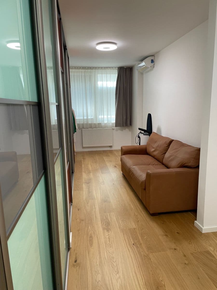 Prodej bytu 4+1 170 m², Nové Mesto, Bratislavský kraj Prodej bytu 4+1 170 m², Nové Mesto, Bratislavský kraj