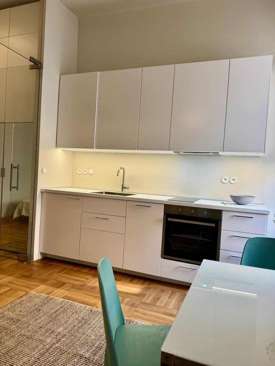 Pronájem bytu 37 m², Budečská, Praha, Praha Pronájem bytu 37 m², Budečská, Praha, Praha