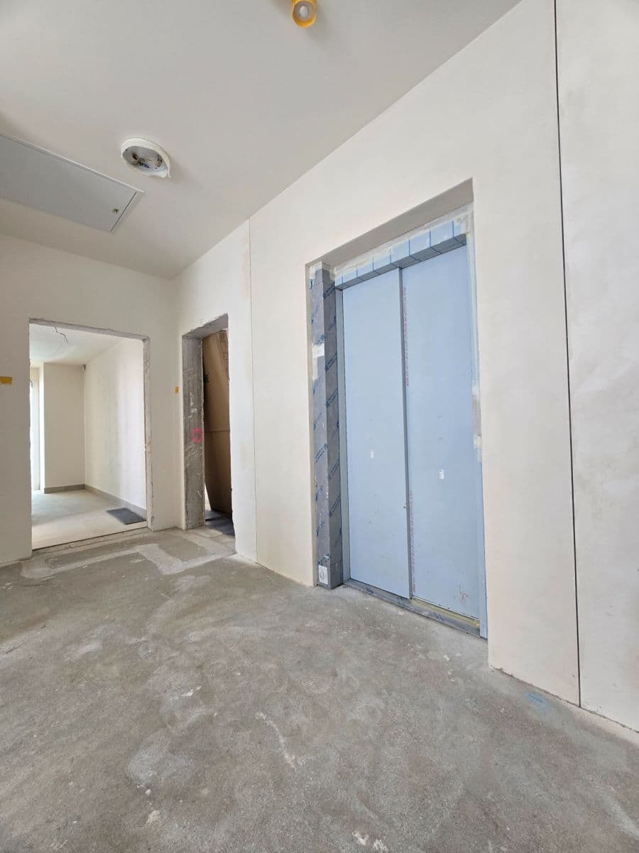 Prodej bytu 2+kk 83 m², Souběžná, Dobřichovice, Středočeský kraj Prodej bytu 2+kk 83 m², Souběžná, Dobřichovice, Středočeský kraj