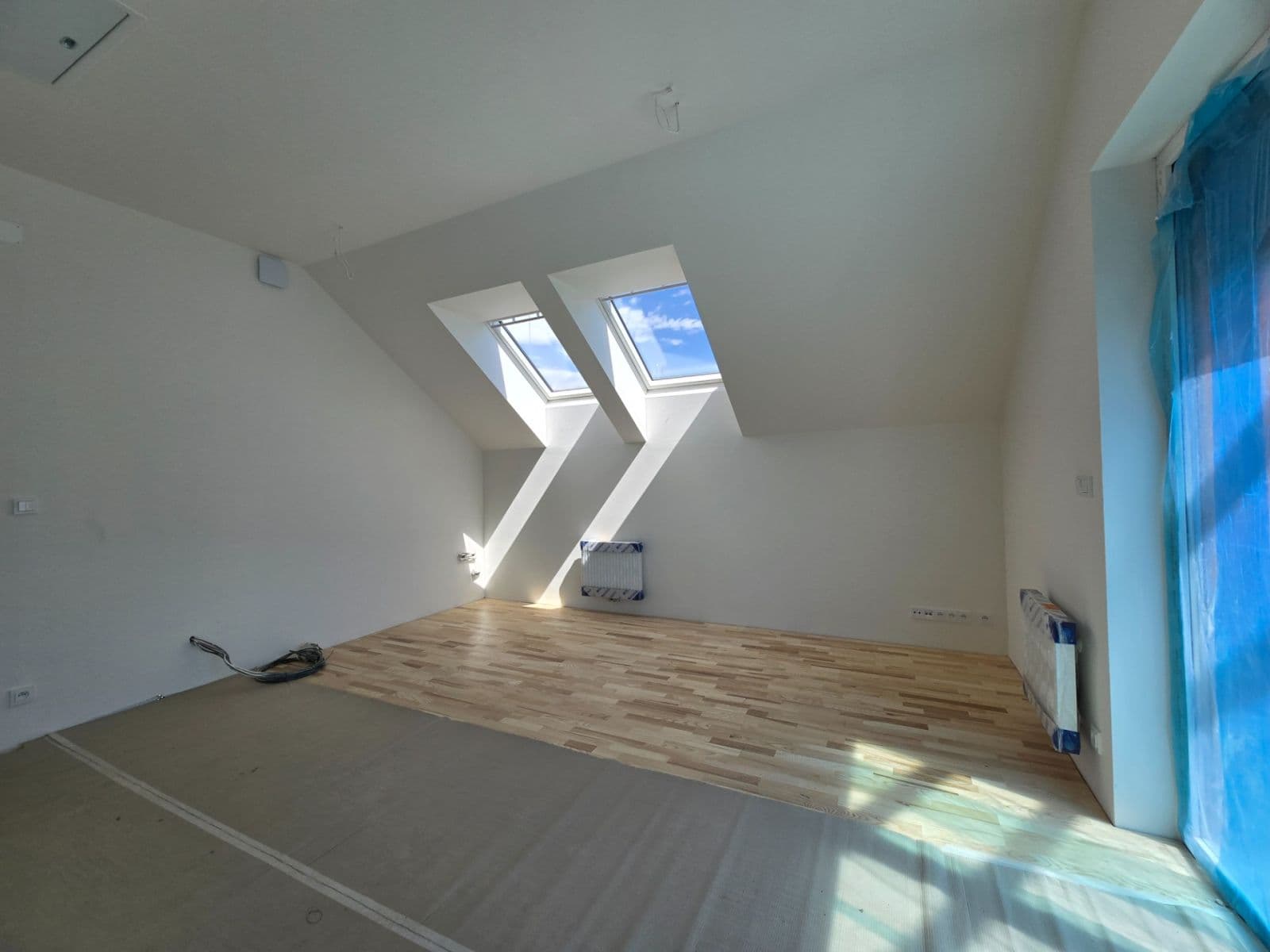 Prodej bytu 2+kk 83 m², Souběžná, Dobřichovice, Středočeský kraj Prodej bytu 2+kk 83 m², Souběžná, Dobřichovice, Středočeský kraj