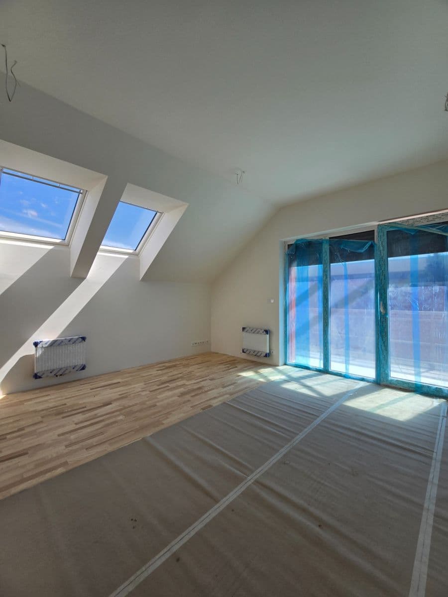 Prodej bytu 2+kk 83 m², Souběžná, Dobřichovice, Středočeský kraj Prodej bytu 2+kk 83 m², Souběžná, Dobřichovice, Středočeský kraj
