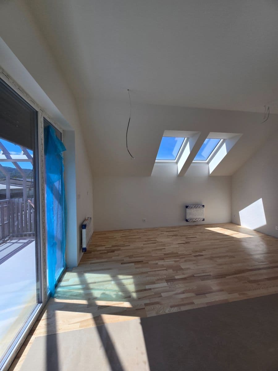 Prodej bytu 2+kk 83 m², Souběžná, Dobřichovice, Středočeský kraj Prodej bytu 2+kk 83 m², Souběžná, Dobřichovice, Středočeský kraj