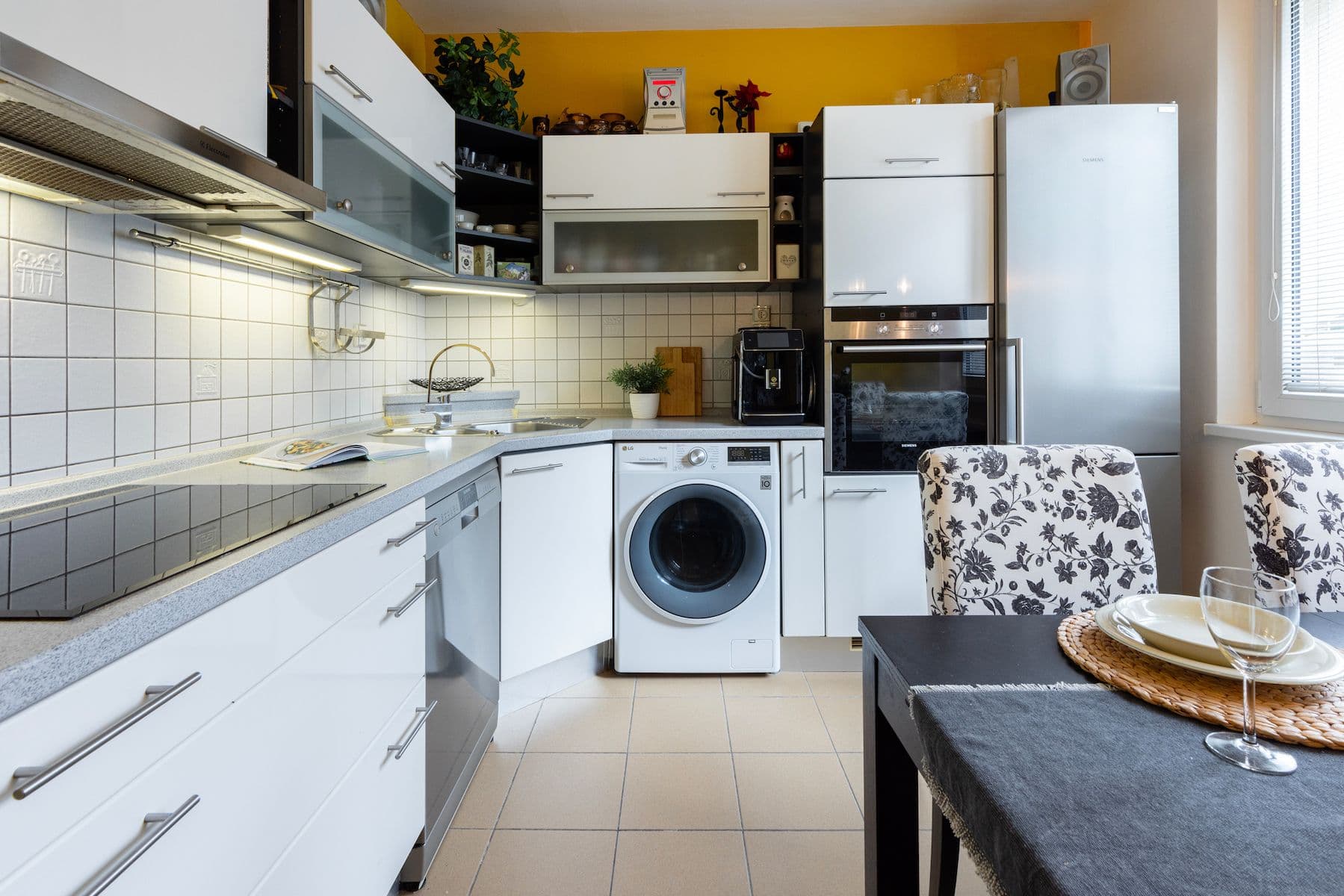 Prodej bytu 3+1 70 m², Tasovská, Praha, Praha Prodej bytu 3+1 70 m², Tasovská, Praha, Praha