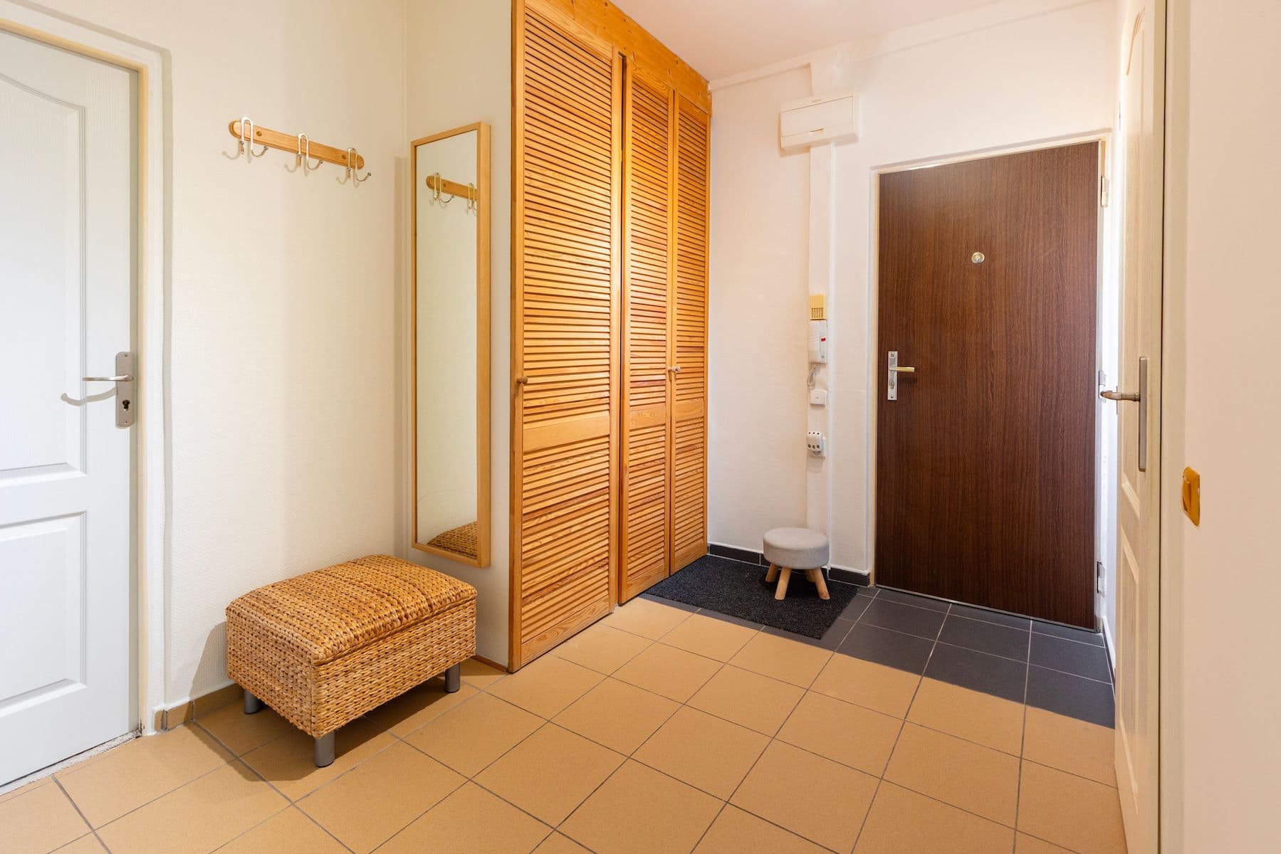 Prodej bytu 3+1 70 m², Tasovská, Praha, Praha Prodej bytu 3+1 70 m², Tasovská, Praha, Praha