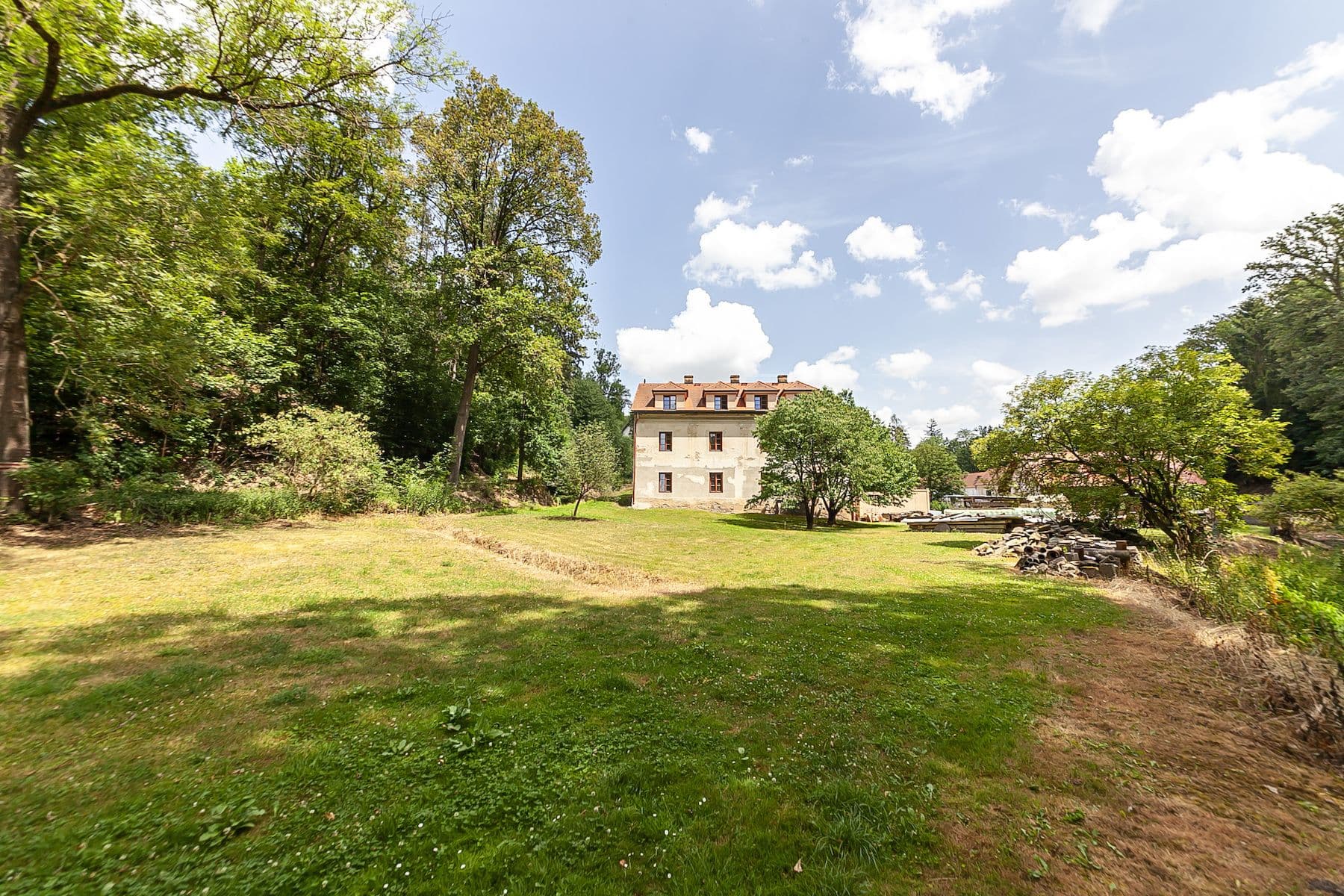 Prodej domu 1.009 m², pozemek 3.687 m², K Borovíčku, Praha, Praha Prodej domu 1.009 m², pozemek 3.687 m², K Borovíčku, Praha, Praha