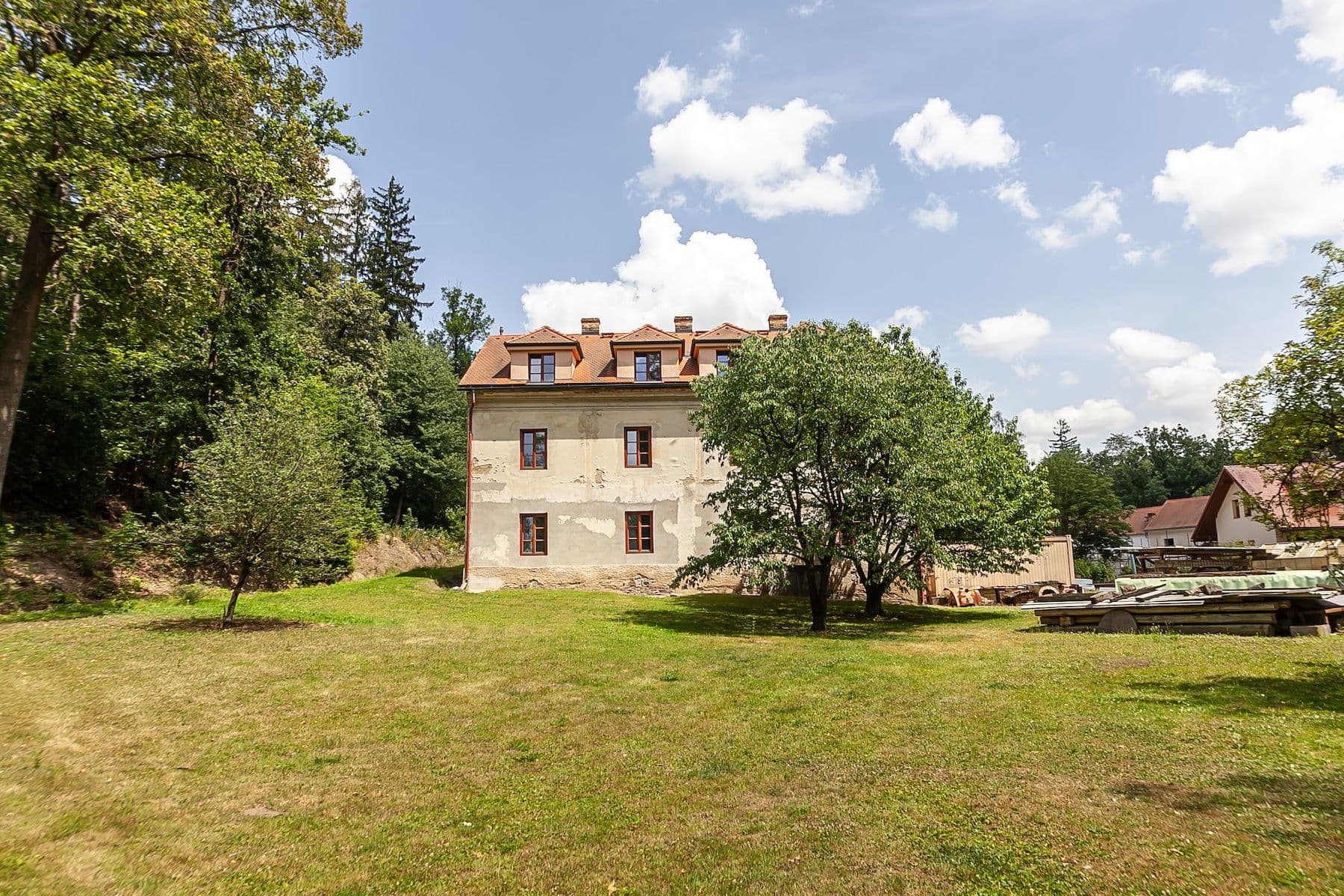 Prodej domu 1.009 m², pozemek 3.687 m², K Borovíčku, Praha, Praha Prodej domu 1.009 m², pozemek 3.687 m², K Borovíčku, Praha, Praha