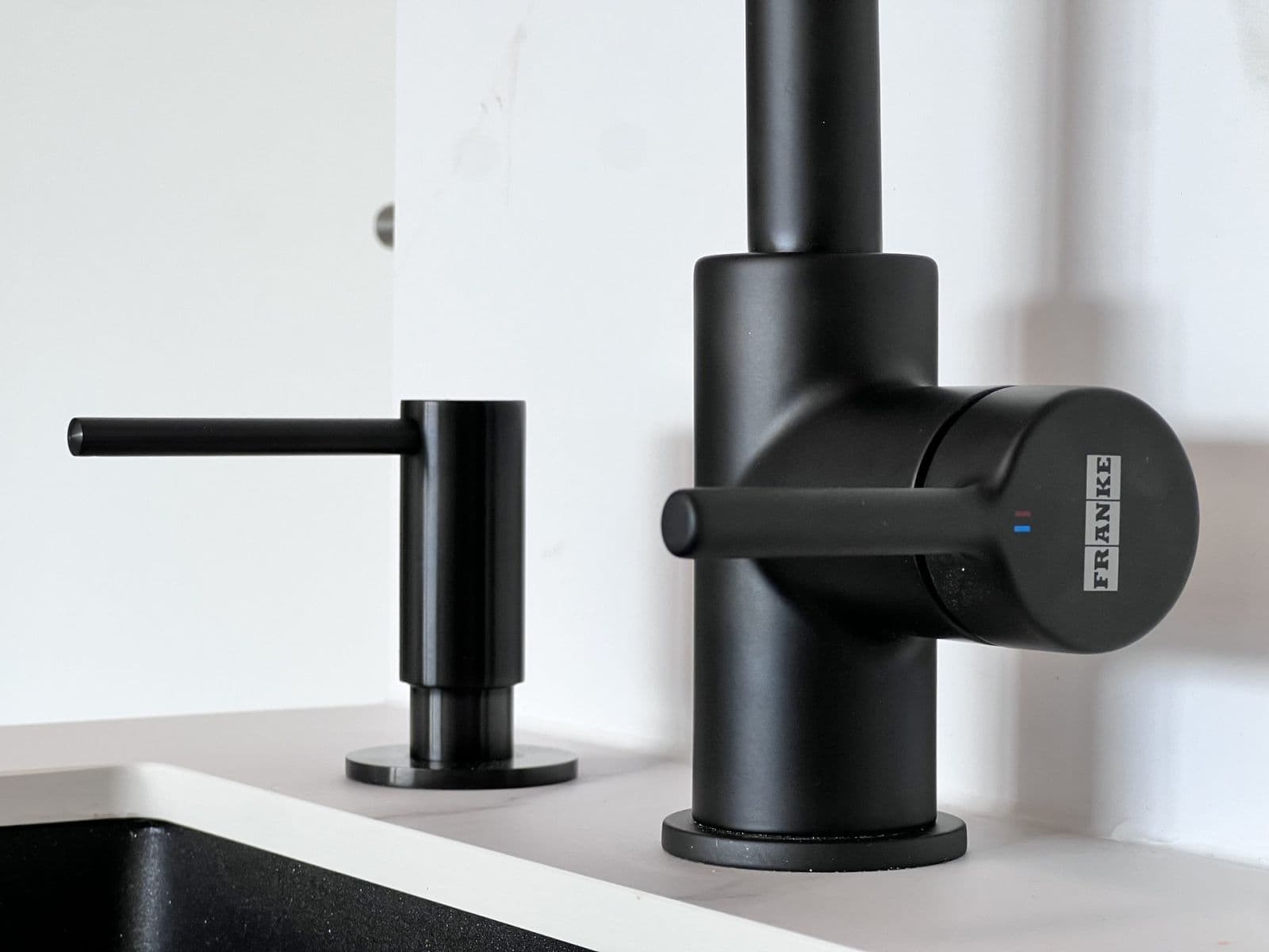 Pronájem bytu 1+kk 36 m², Domalípova, Praha, Praha Pronájem bytu 1+kk 36 m², Domalípova, Praha, Praha