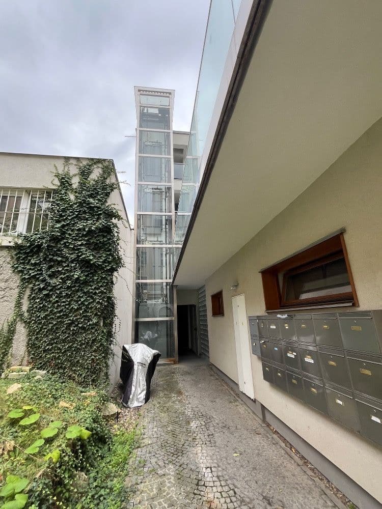 Prodej bytu 1+kk 36 m², Uruguayská, Praha, Praha Prodej bytu 1+kk 36 m², Uruguayská, Praha, Praha