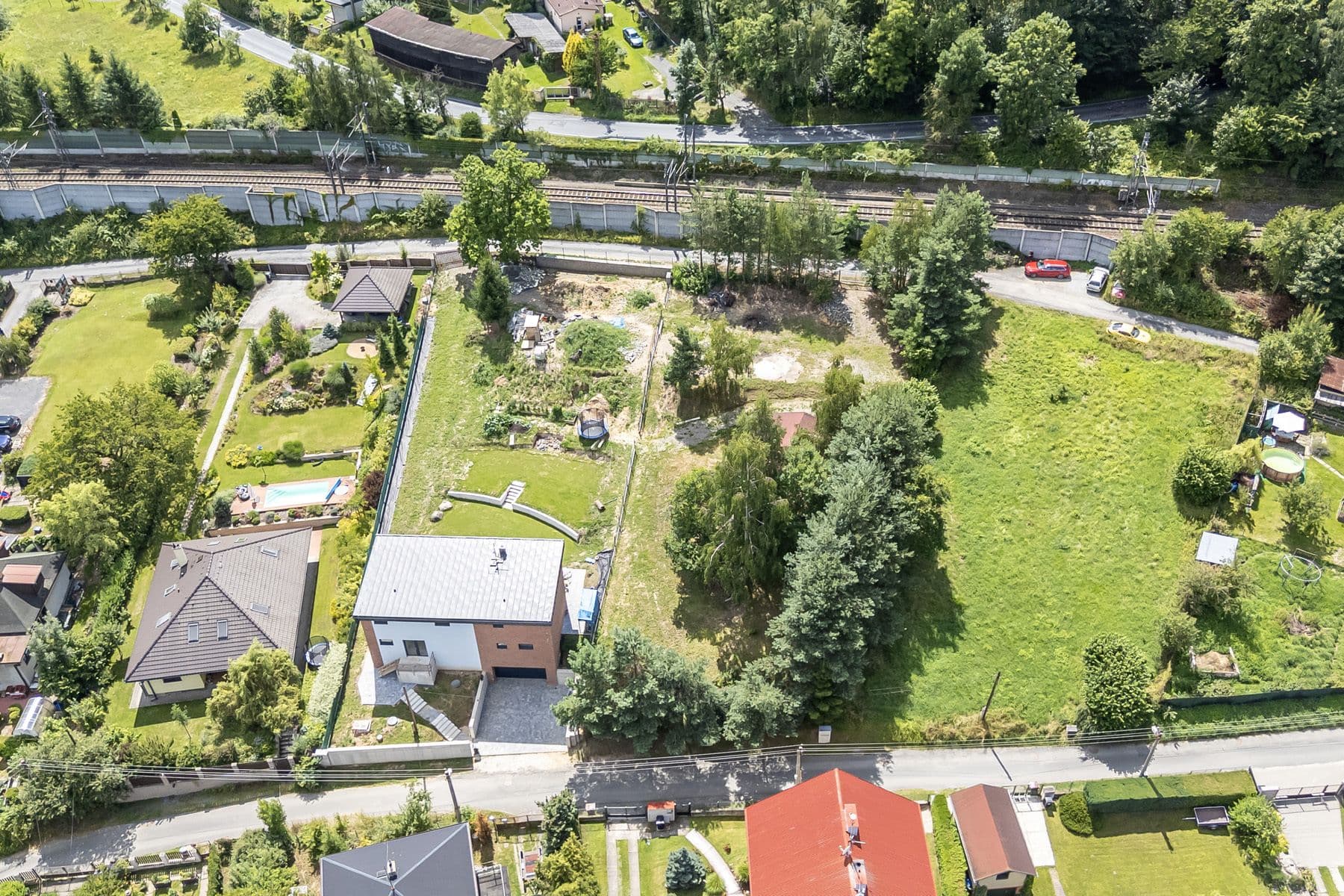 Prodej pozemku 1.468 m², V Jedlovci, Všestary, Královéhradecký kraj Prodej pozemku 1.468 m², V Jedlovci, Všestary, Královéhradecký kraj