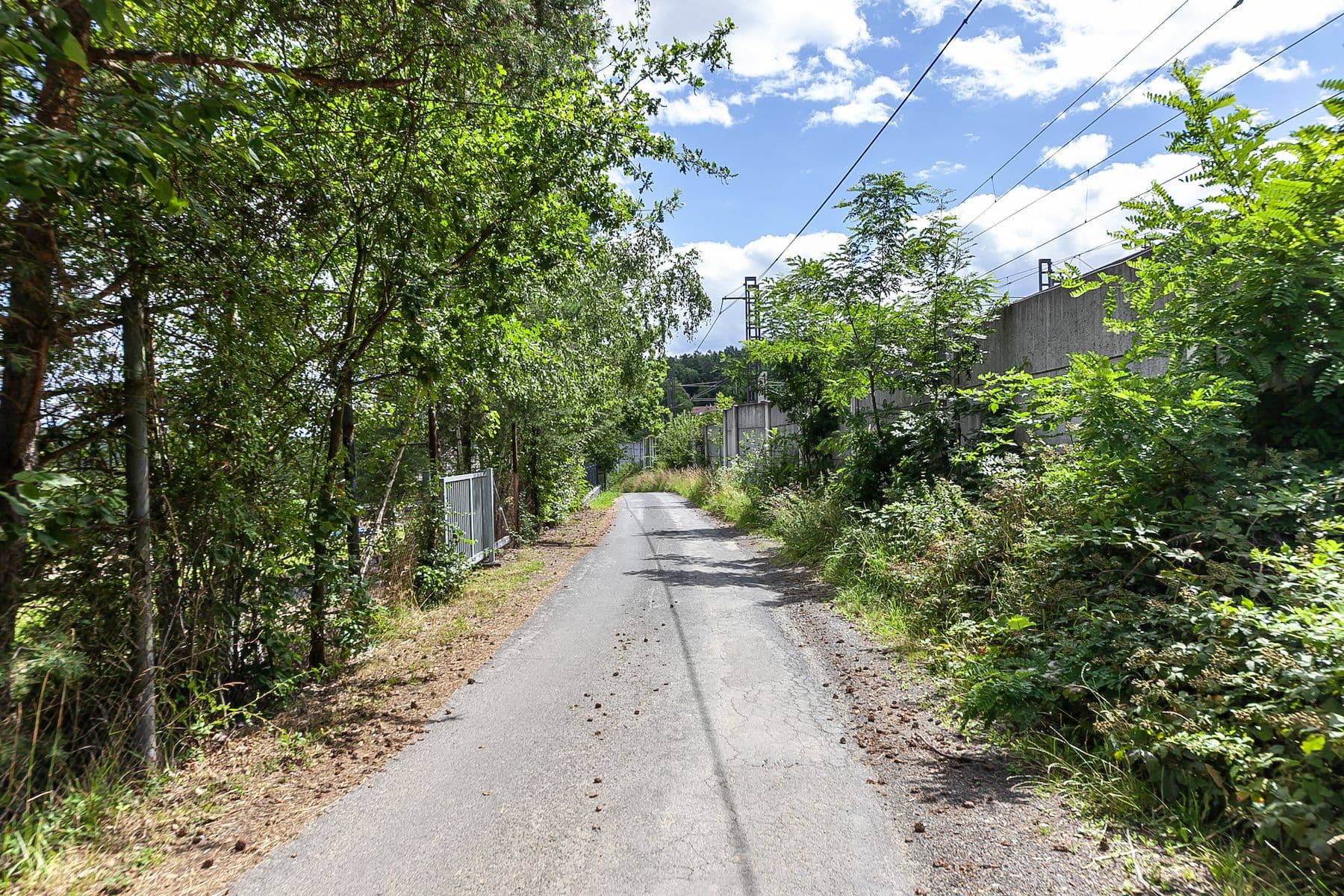 Prodej pozemku 1.468 m², V Jedlovci, Všestary, Královéhradecký kraj Prodej pozemku 1.468 m², V Jedlovci, Všestary, Královéhradecký kraj