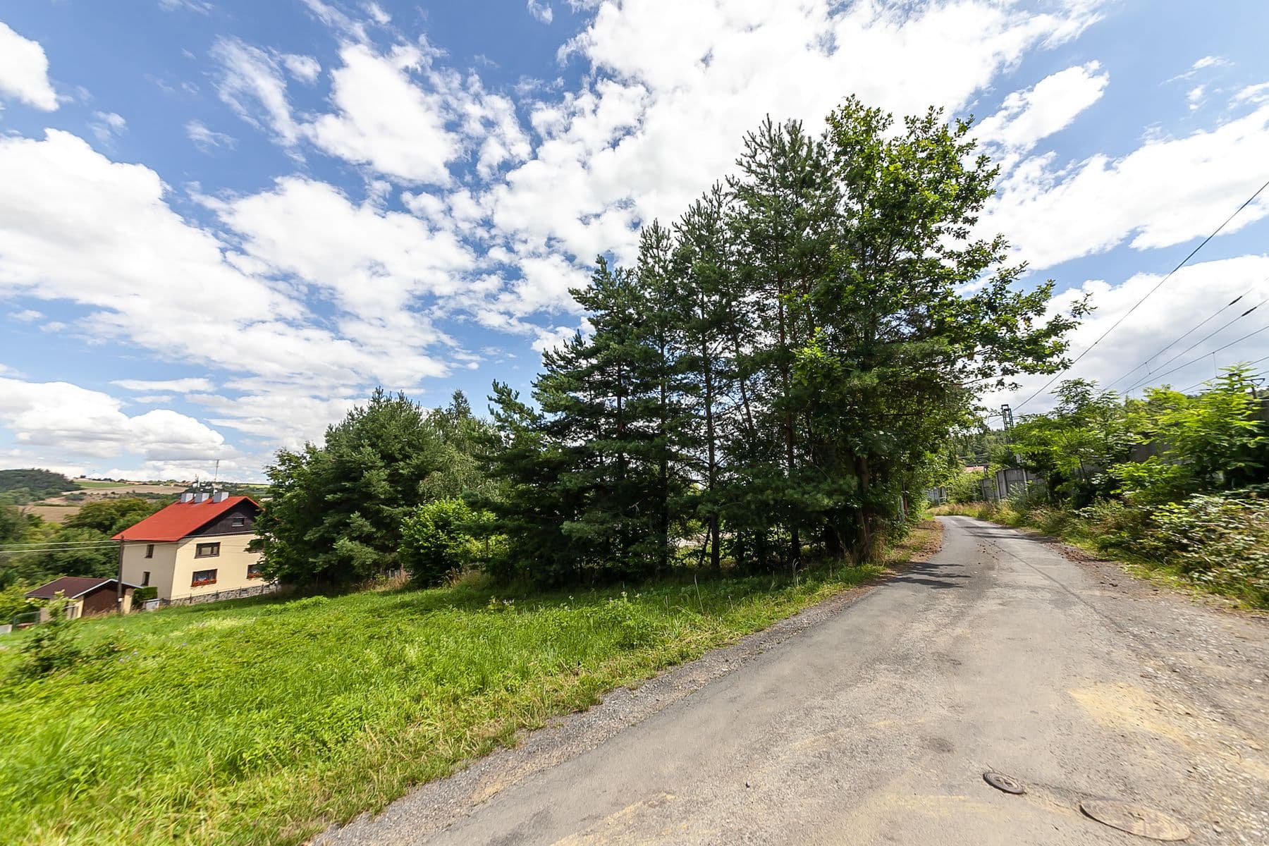 Prodej pozemku 1.468 m², V Jedlovci, Všestary, Královéhradecký kraj Prodej pozemku 1.468 m², V Jedlovci, Všestary, Královéhradecký kraj