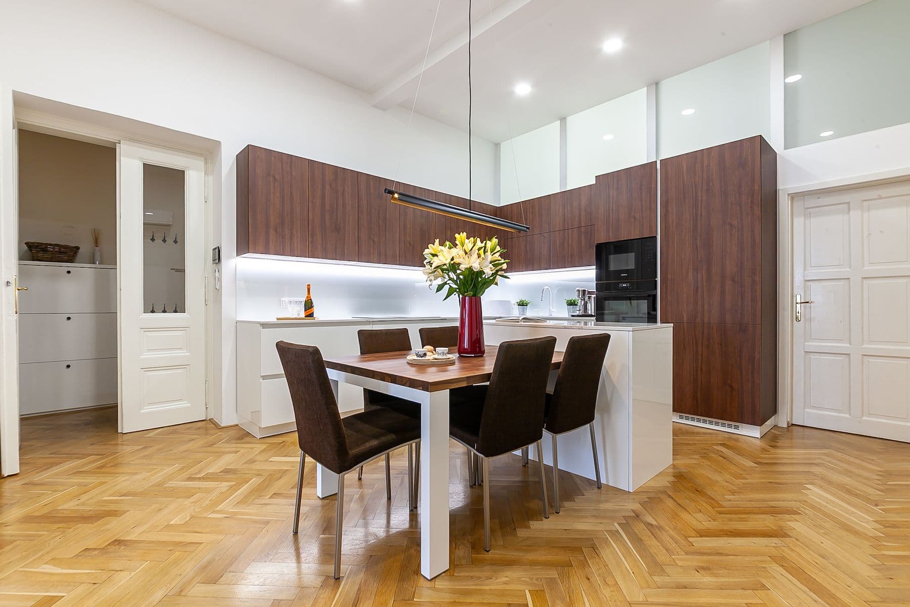 Prodej bytu 3+1 107 m², Soukenická, Praha, Praha Prodej bytu 3+1 107 m², Soukenická, Praha, Praha