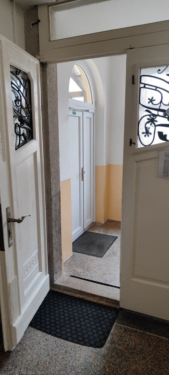 Prodej domu 739 m², pozemek 630 m², 9. května, Jablonec nad Nisou, Liberecký kraj Prodej domu 739 m², pozemek 630 m², 9. května, Jablonec nad Nisou, Liberecký kraj