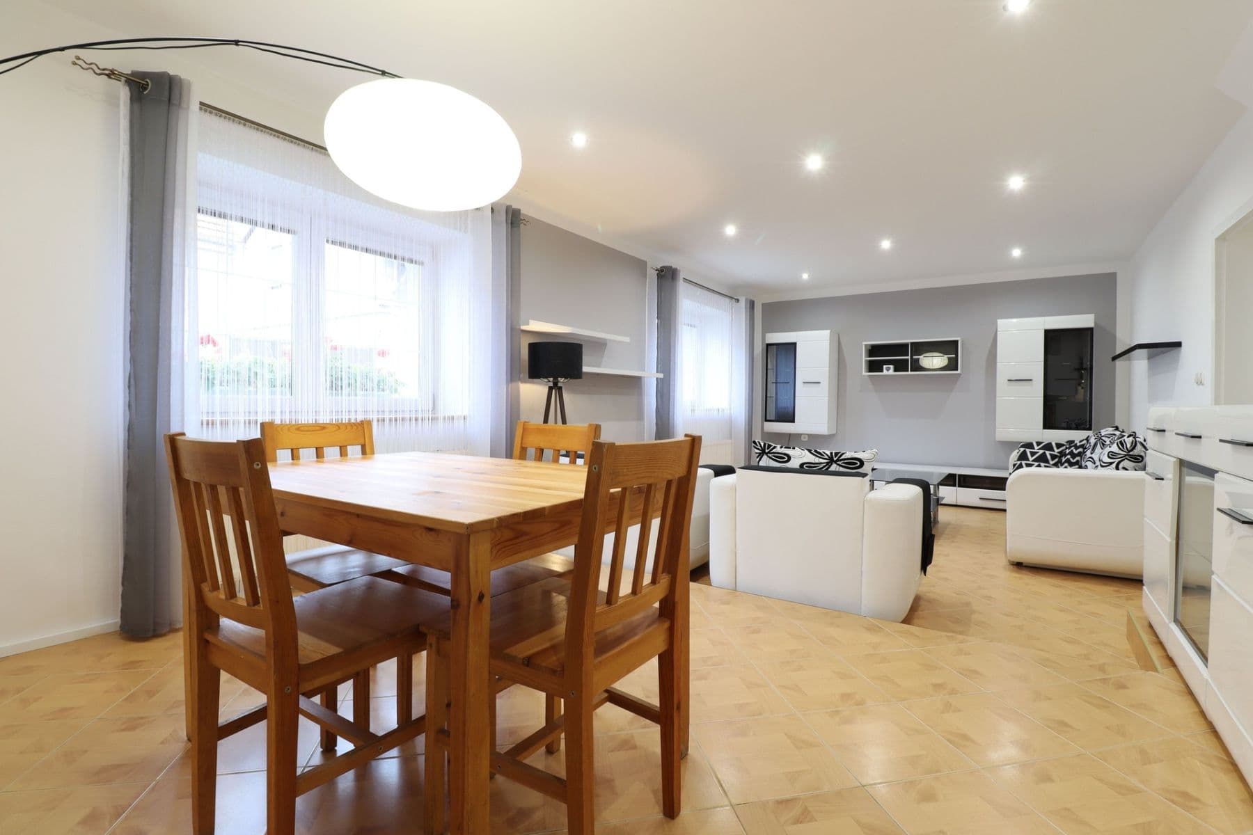 Pronájem bytu 3+1 91 m², M. Majerové, Kladno, Středočeský kraj Pronájem bytu 3+1 91 m², M. Majerové, Kladno, Středočeský kraj