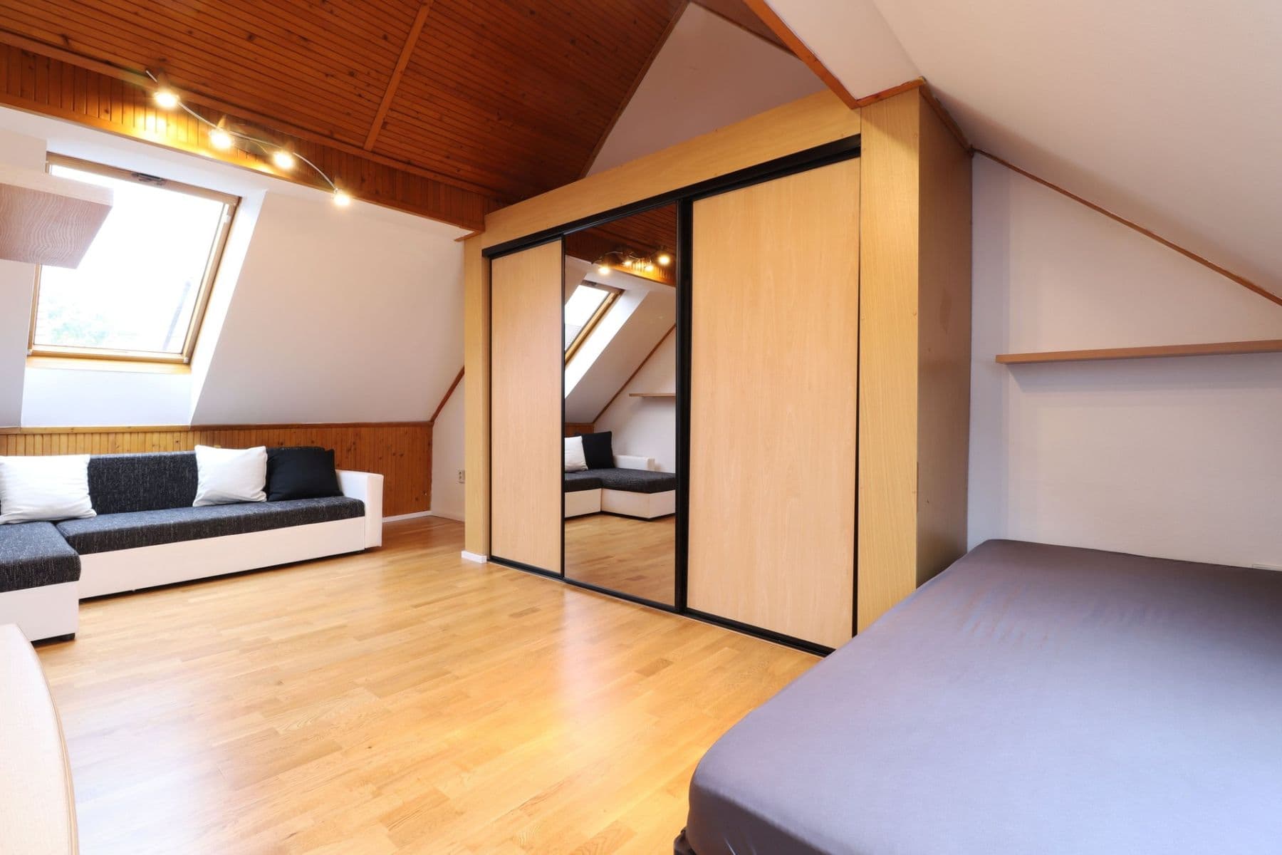 Pronájem bytu 3+1 91 m², M. Majerové, Kladno, Středočeský kraj Pronájem bytu 3+1 91 m², M. Majerové, Kladno, Středočeský kraj