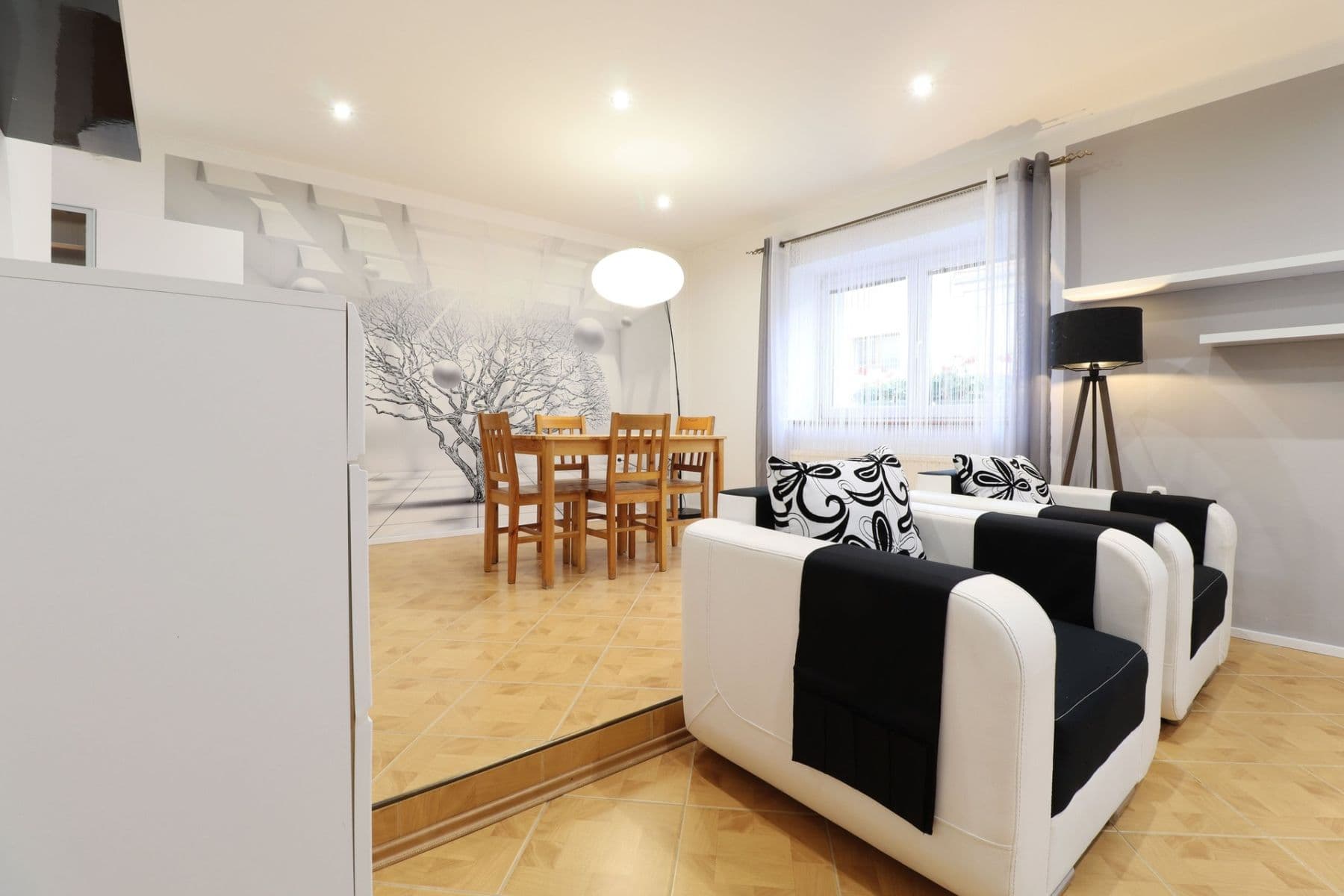 Pronájem bytu 3+1 91 m², M. Majerové, Kladno, Středočeský kraj Pronájem bytu 3+1 91 m², M. Majerové, Kladno, Středočeský kraj