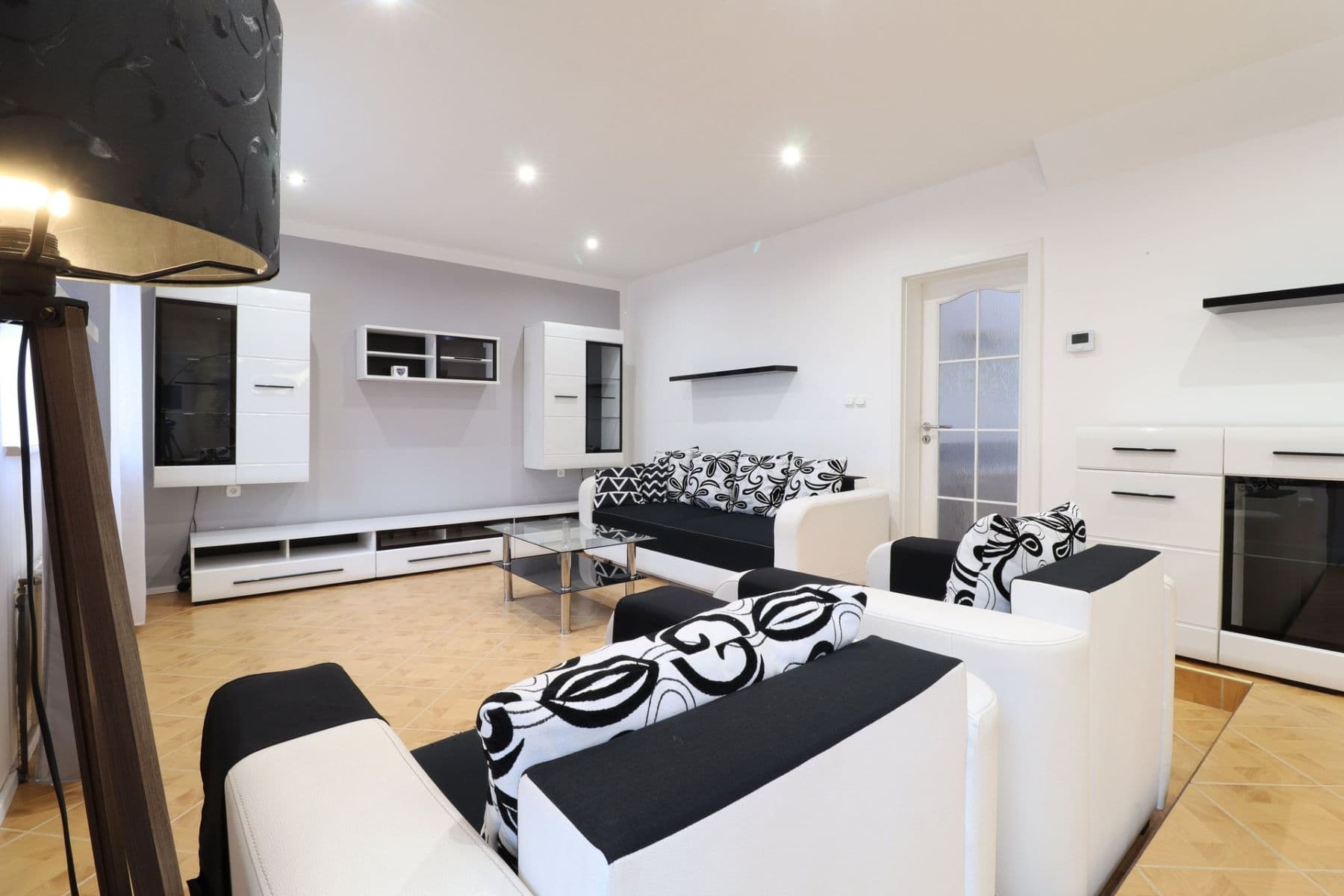 Pronájem bytu 3+1 91 m², M. Majerové, Kladno, Středočeský kraj Pronájem bytu 3+1 91 m², M. Majerové, Kladno, Středočeský kraj