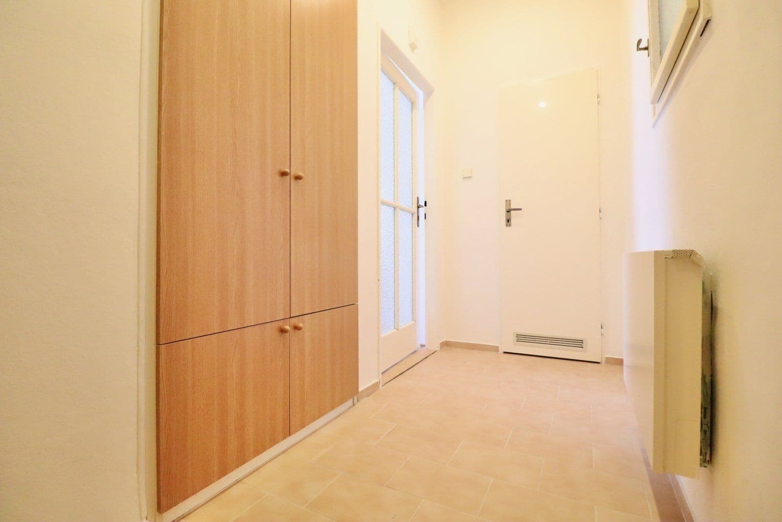 Pronájem bytu 2+kk 43 m², Nad studánkou, Praha, Praha Pronájem bytu 2+kk 43 m², Nad studánkou, Praha, Praha