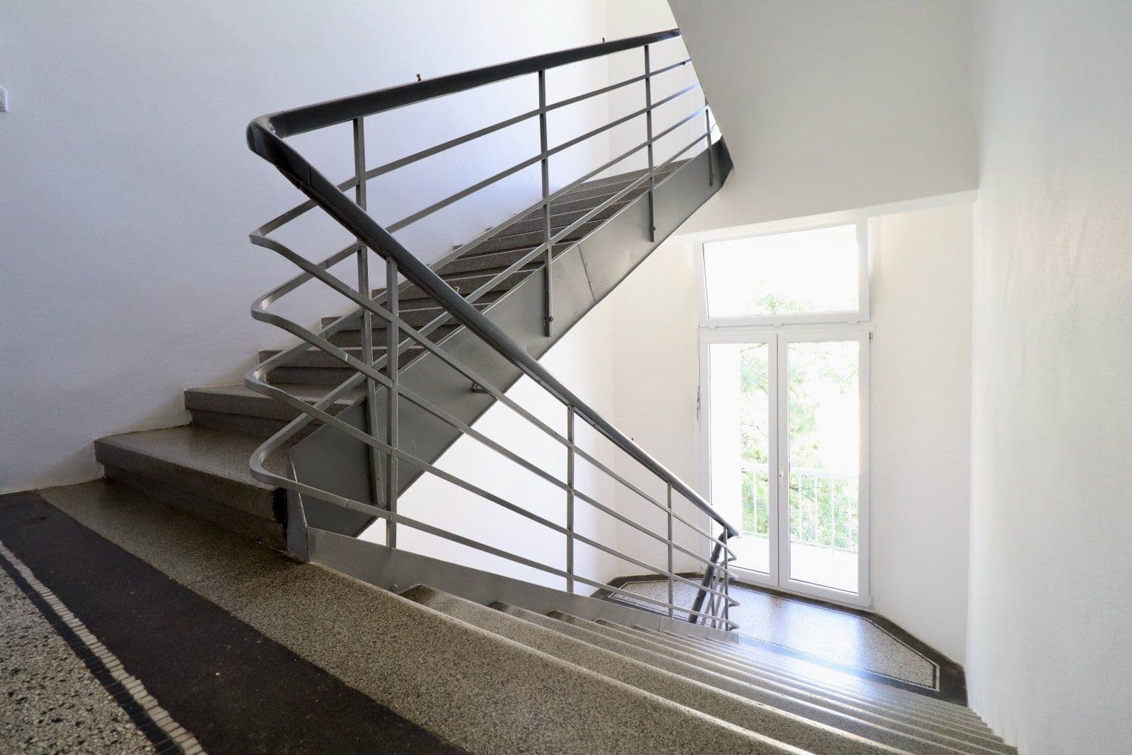 Pronájem bytu 2+kk 43 m², Nad studánkou, Praha, Praha Pronájem bytu 2+kk 43 m², Nad studánkou, Praha, Praha