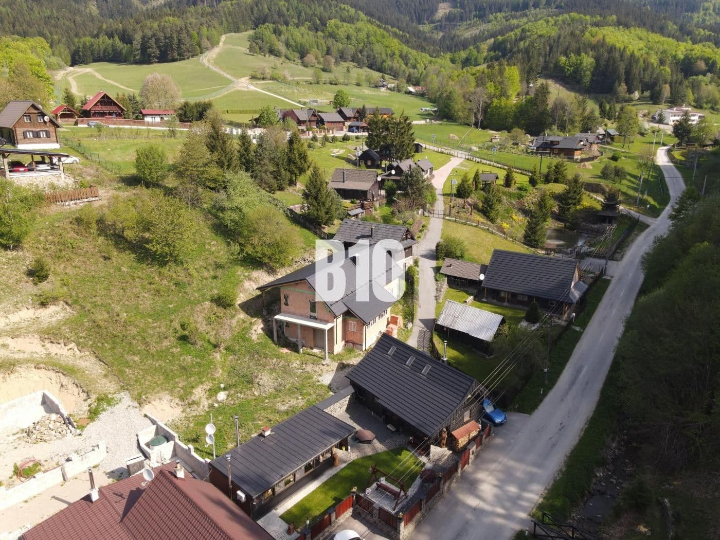 Prodej chaty, chalupy 218 m², pozemek 1.000 m², Horná Mariková, Trenčiansky kraj Prodej chaty, chalupy 218 m², pozemek 1.000 m², Horná Mariková, Trenčiansky kraj