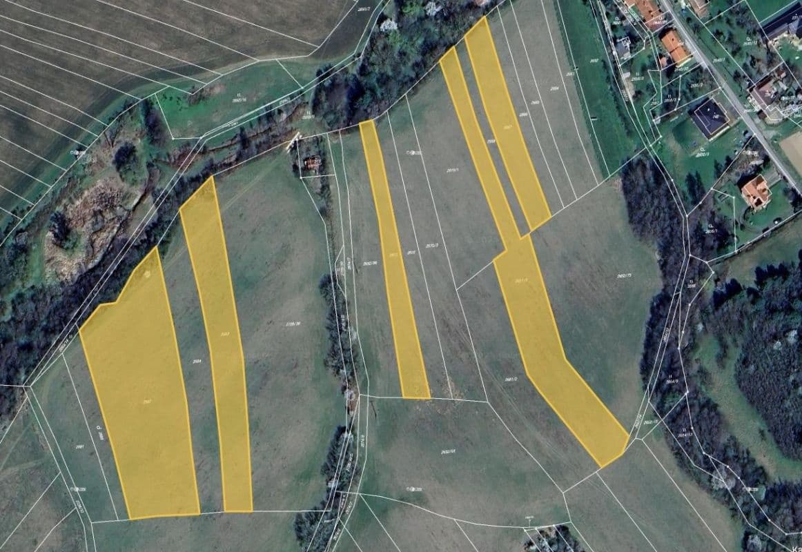 Prodej pozemku 29.146 m², Roštín, Zlínský kraj Prodej pozemku 29.146 m², Roštín, Zlínský kraj