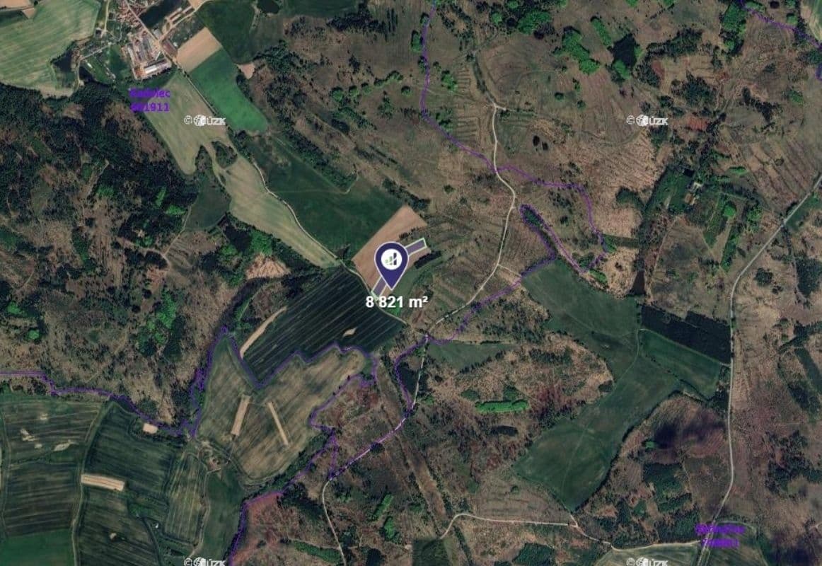 Prodej pozemku 8.821 m², Kadolec, Kraj Vysočina Prodej pozemku 8.821 m², Kadolec, Kraj Vysočina