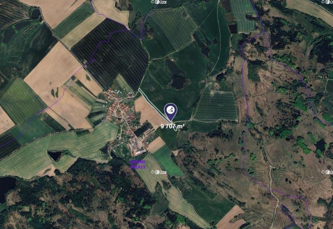 Prodej pozemku 9.707 m², Kadolec, Kraj Vysočina Prodej pozemku 9.707 m², Kadolec, Kraj Vysočina