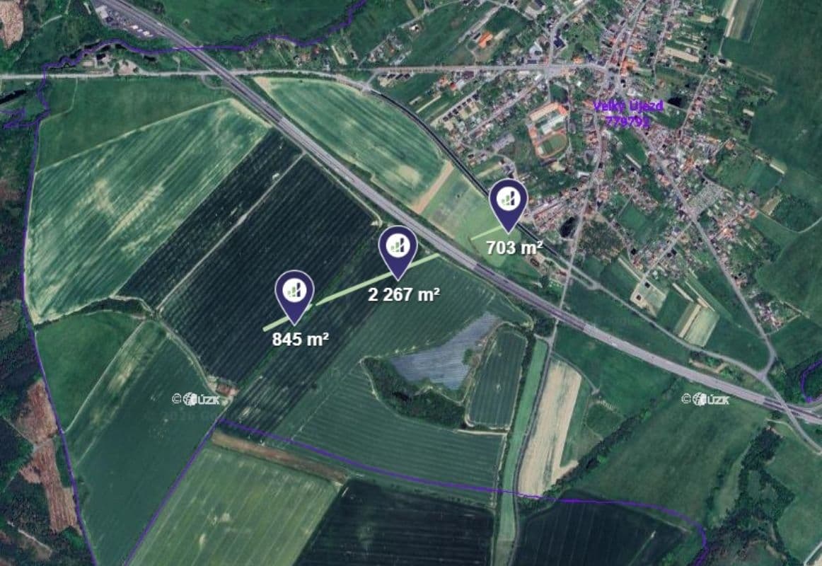 Prodej pozemku 3.815 m², Velký Újezd, Olomoucký kraj Prodej pozemku 3.815 m², Velký Újezd, Olomoucký kraj