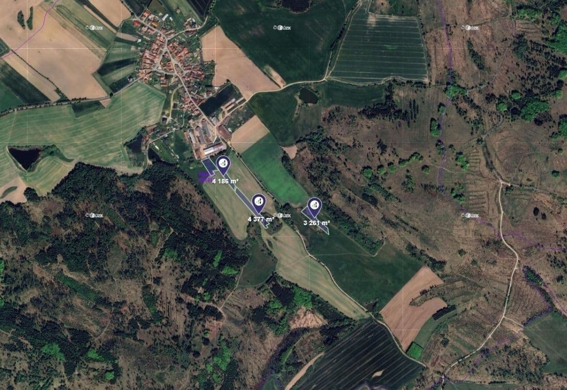 Prodej pozemku 11.824 m², Kadolec, Kraj Vysočina Prodej pozemku 11.824 m², Kadolec, Kraj Vysočina