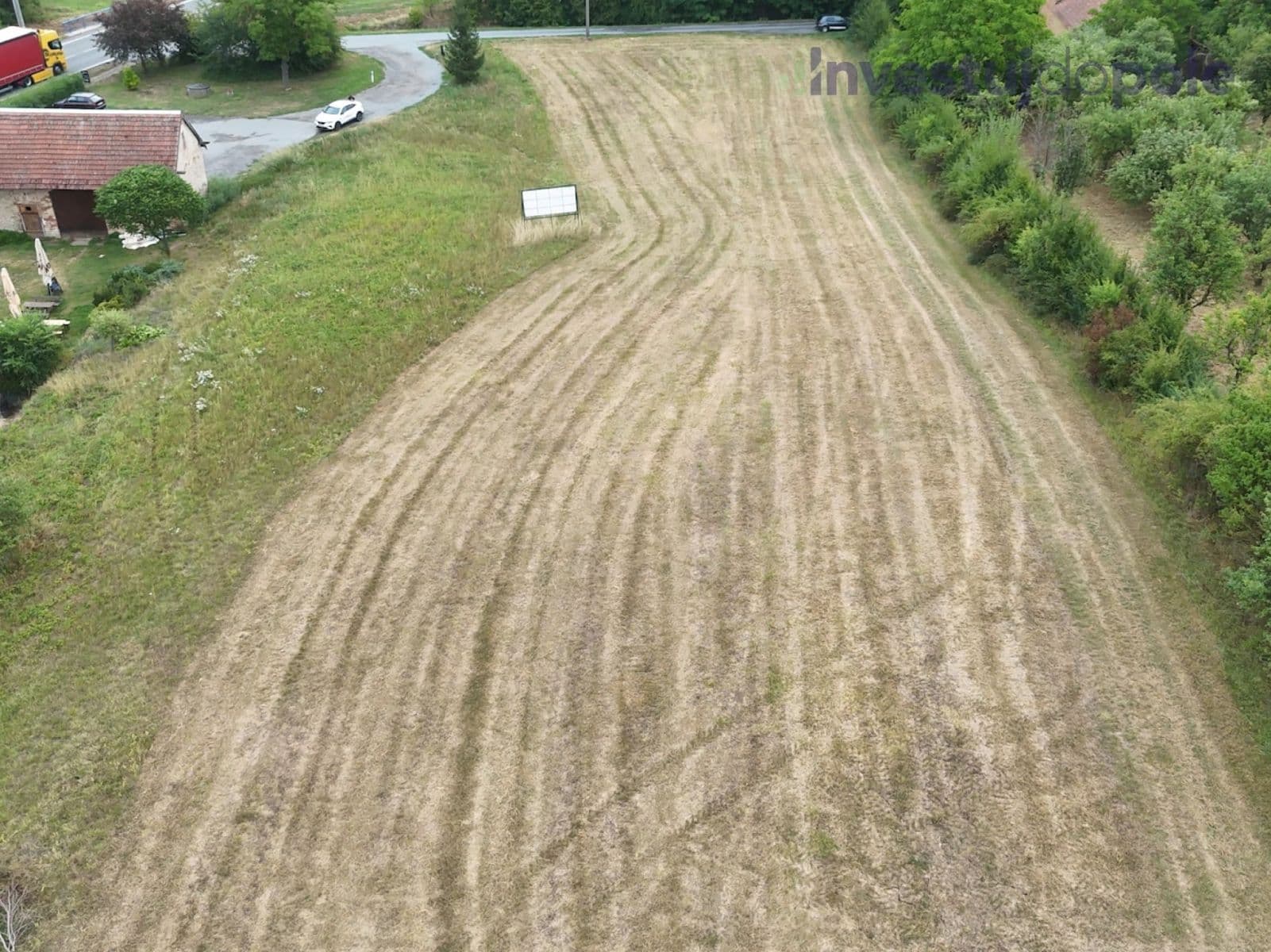 Prodej pozemku 3.319 m², Kožušice, Jihomoravský kraj Prodej pozemku 3.319 m², Kožušice, Jihomoravský kraj
