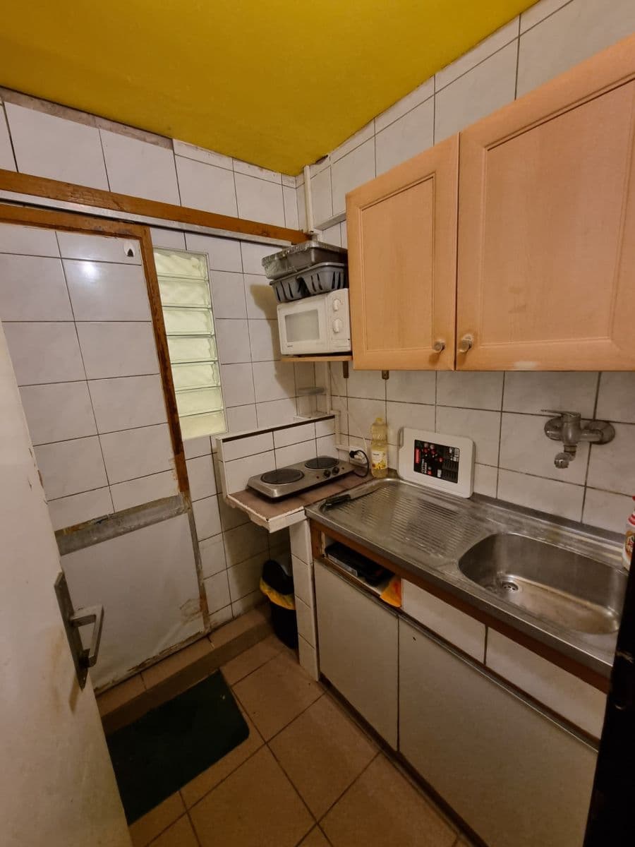 Pronájem bytu Garsoniéra 18 m², Na Hrázi, Praha, Praha Pronájem bytu Garsoniéra 18 m², Na Hrázi, Praha, Praha