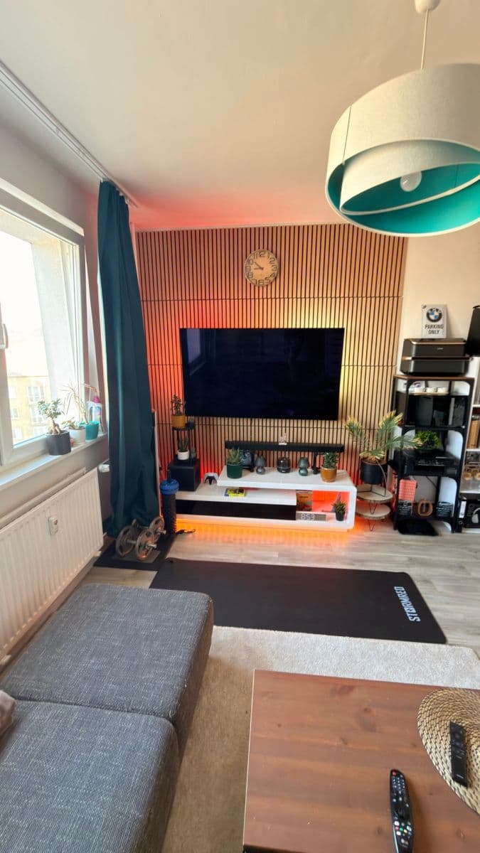 Pronájem bytu 2+kk 48 m², Průběžná, Praha, Praha Pronájem bytu 2+kk 48 m², Průběžná, Praha, Praha