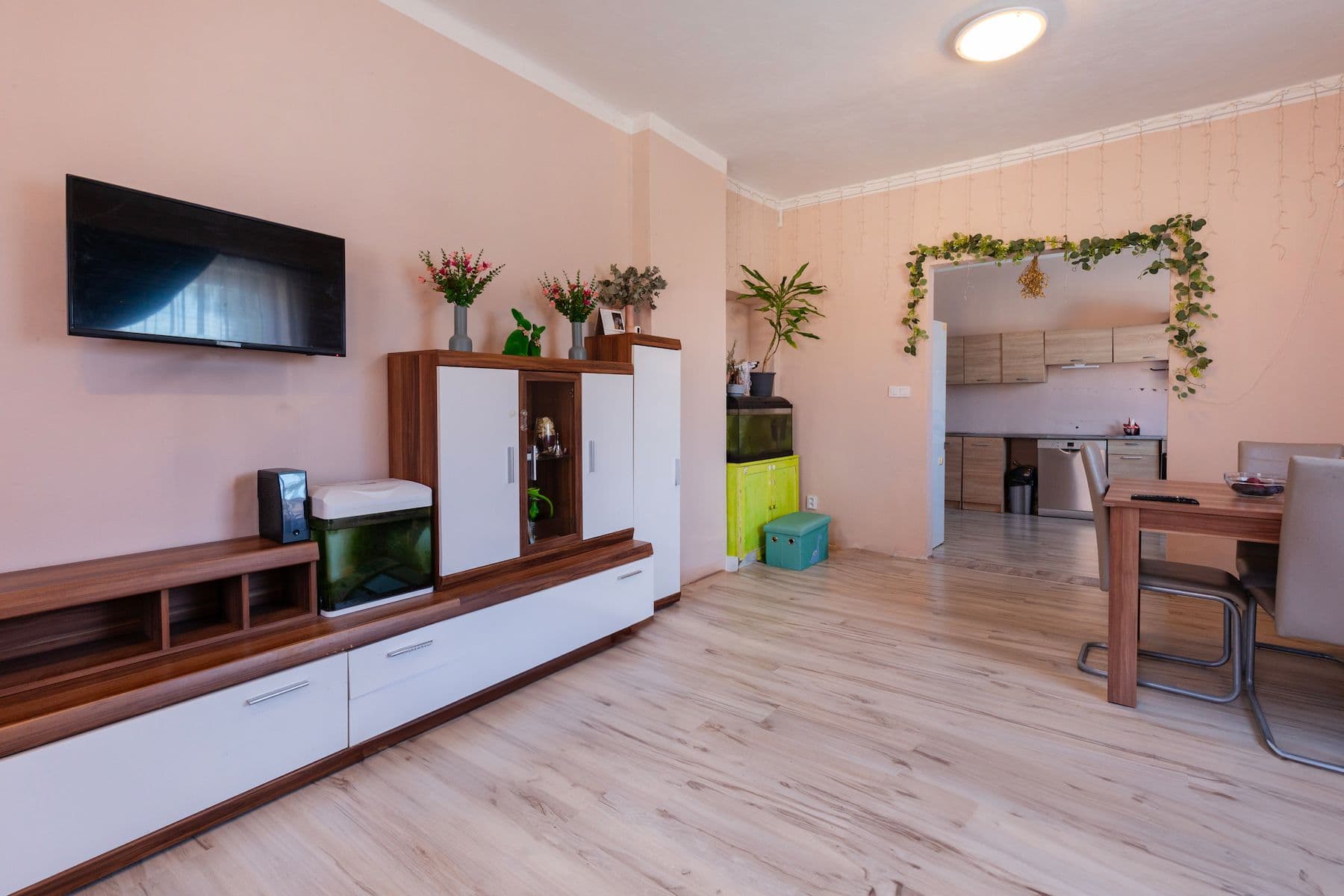 Prodej domu 297 m², pozemek 399 m², Pivovarská, Hostomice, Středočeský kraj Prodej domu 297 m², pozemek 399 m², Pivovarská, Hostomice, Středočeský kraj