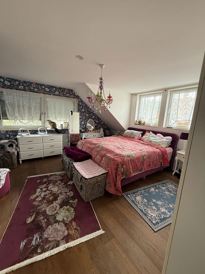 Prodej domu 190 m², pozemek 883 m², Ahnatal, Hessen Prodej domu 190 m², pozemek 883 m², Ahnatal, Hessen