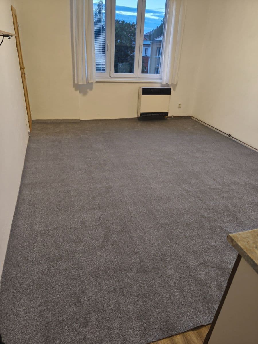 Pronájem bytu Garsoniéra 27 m², Kbelská, Praha, Praha Pronájem bytu Garsoniéra 27 m², Kbelská, Praha, Praha