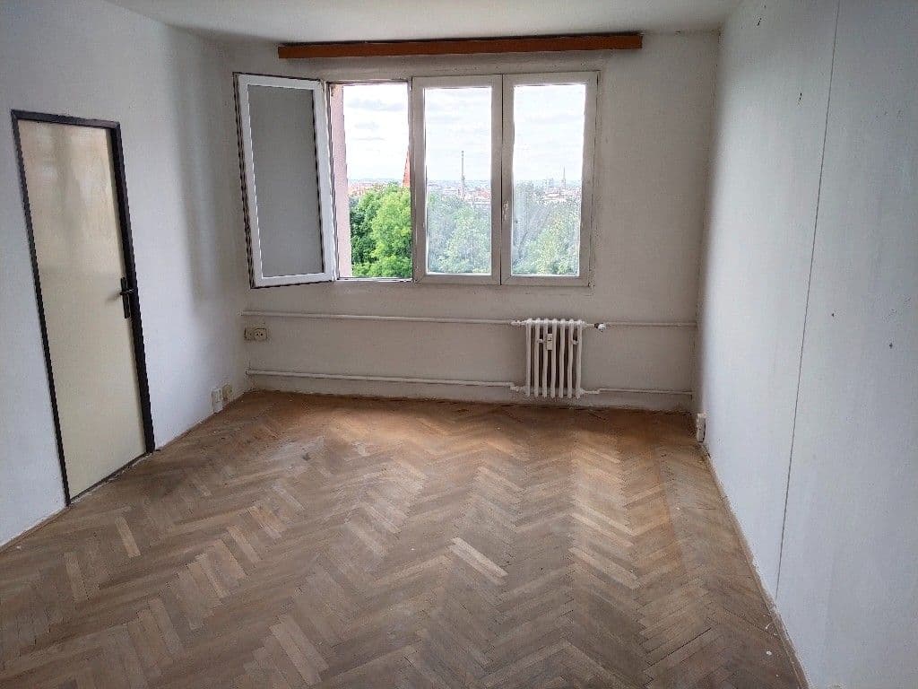 Pronájem bytu 4+1 77 m², Pod Vrchem, Plzeň, Plzeňský kraj Pronájem bytu 4+1 77 m², Pod Vrchem, Plzeň, Plzeňský kraj