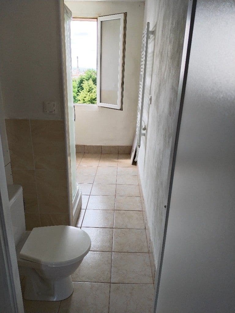 Pronájem bytu 4+1 77 m², Pod Vrchem, Plzeň, Plzeňský kraj Pronájem bytu 4+1 77 m², Pod Vrchem, Plzeň, Plzeňský kraj