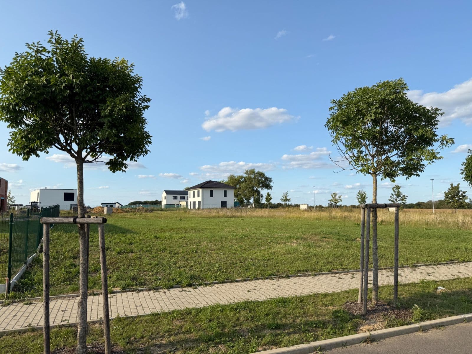 Prodej pozemku 910 m², U Remízku, Vysoký Újezd, Středočeský kraj Prodej pozemku 910 m², U Remízku, Vysoký Újezd, Středočeský kraj