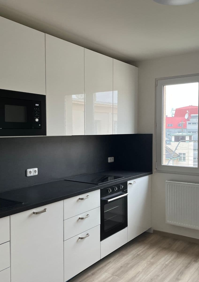 Pronájem bytu 2+1 66 m², Krupská, Praha, Praha Pronájem bytu 2+1 66 m², Krupská, Praha, Praha