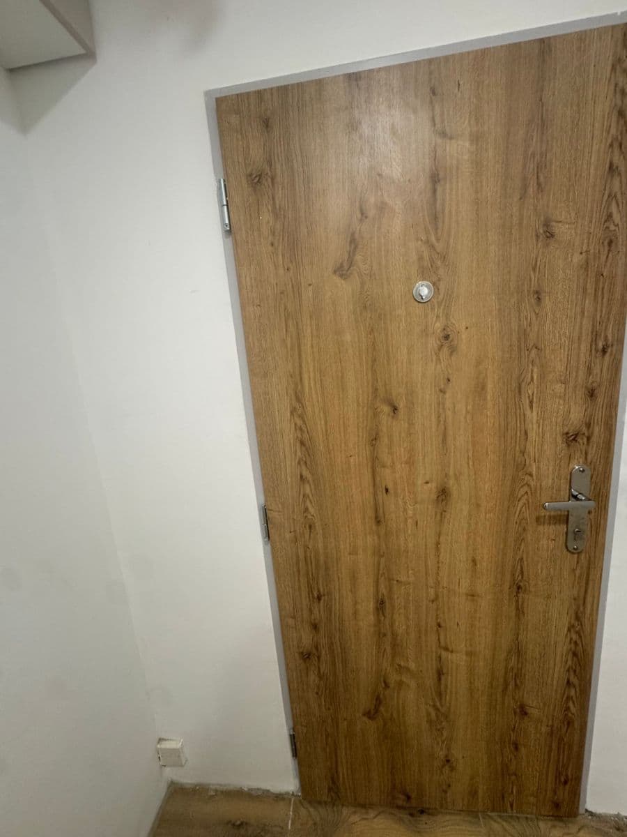 Prodej bytu 3+1 74 m², Výškovická, Ostrava, Moravskoslezský kraj Prodej bytu 3+1 74 m², Výškovická, Ostrava, Moravskoslezský kraj